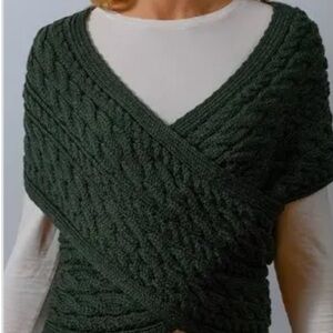 🔴SOLD Sweater Market Women's Green Cross Wrap Cable Knit Sweater Made Ireland